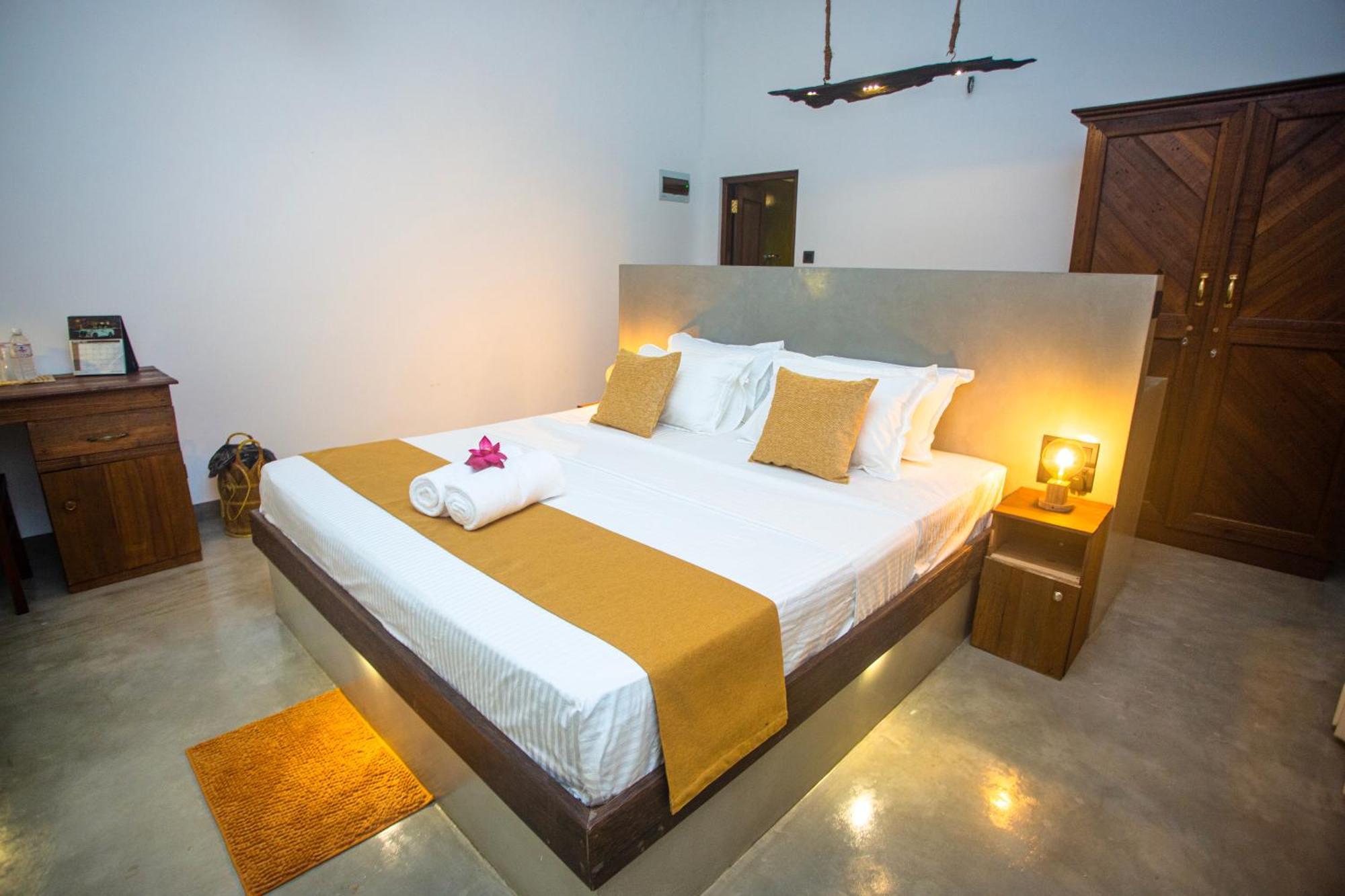 Aki Luna Lagoon Resort ฮิกคาดูวา ภายนอก รูปภาพ