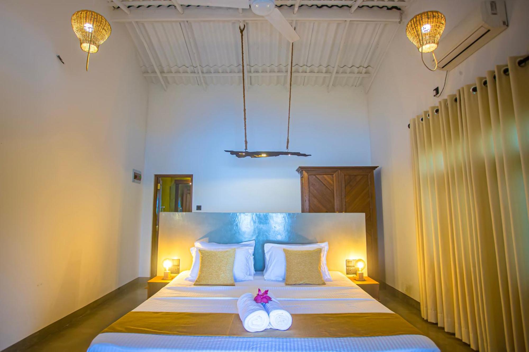 Aki Luna Lagoon Resort ฮิกคาดูวา ภายนอก รูปภาพ