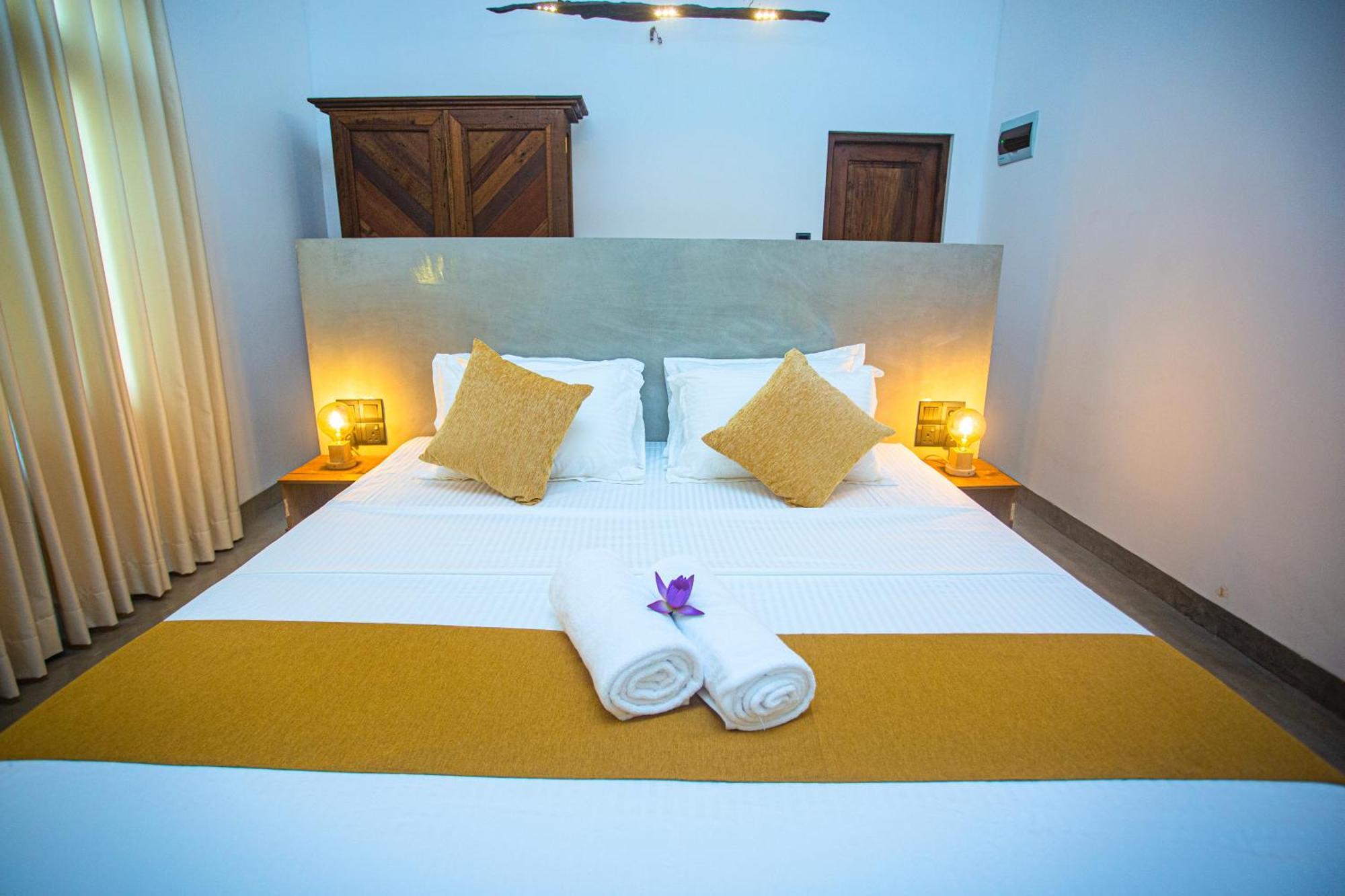 Aki Luna Lagoon Resort ฮิกคาดูวา ภายนอก รูปภาพ