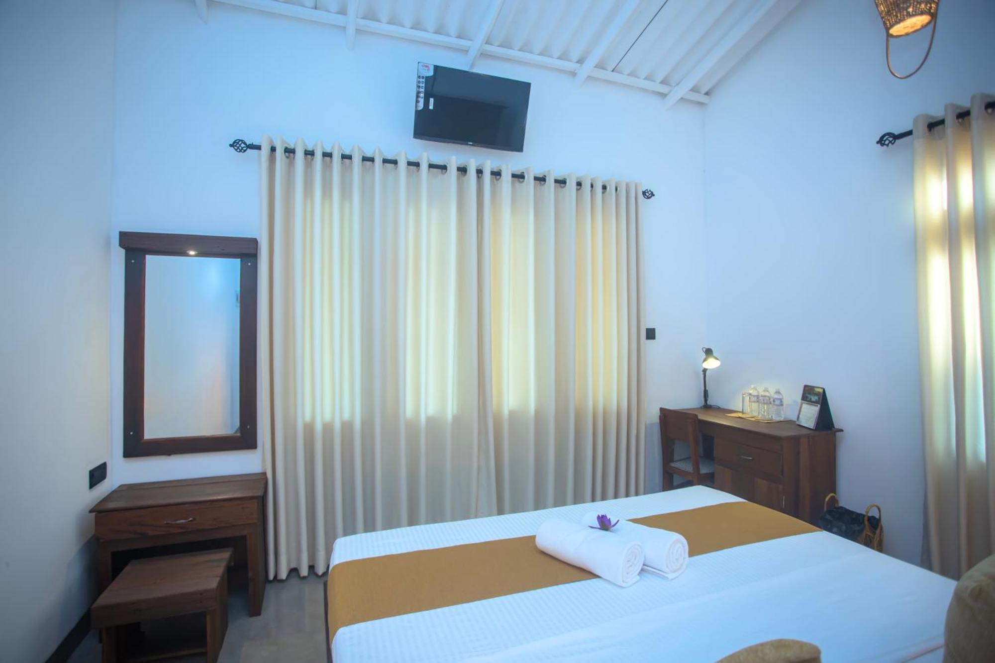 Aki Luna Lagoon Resort ฮิกคาดูวา ภายนอก รูปภาพ