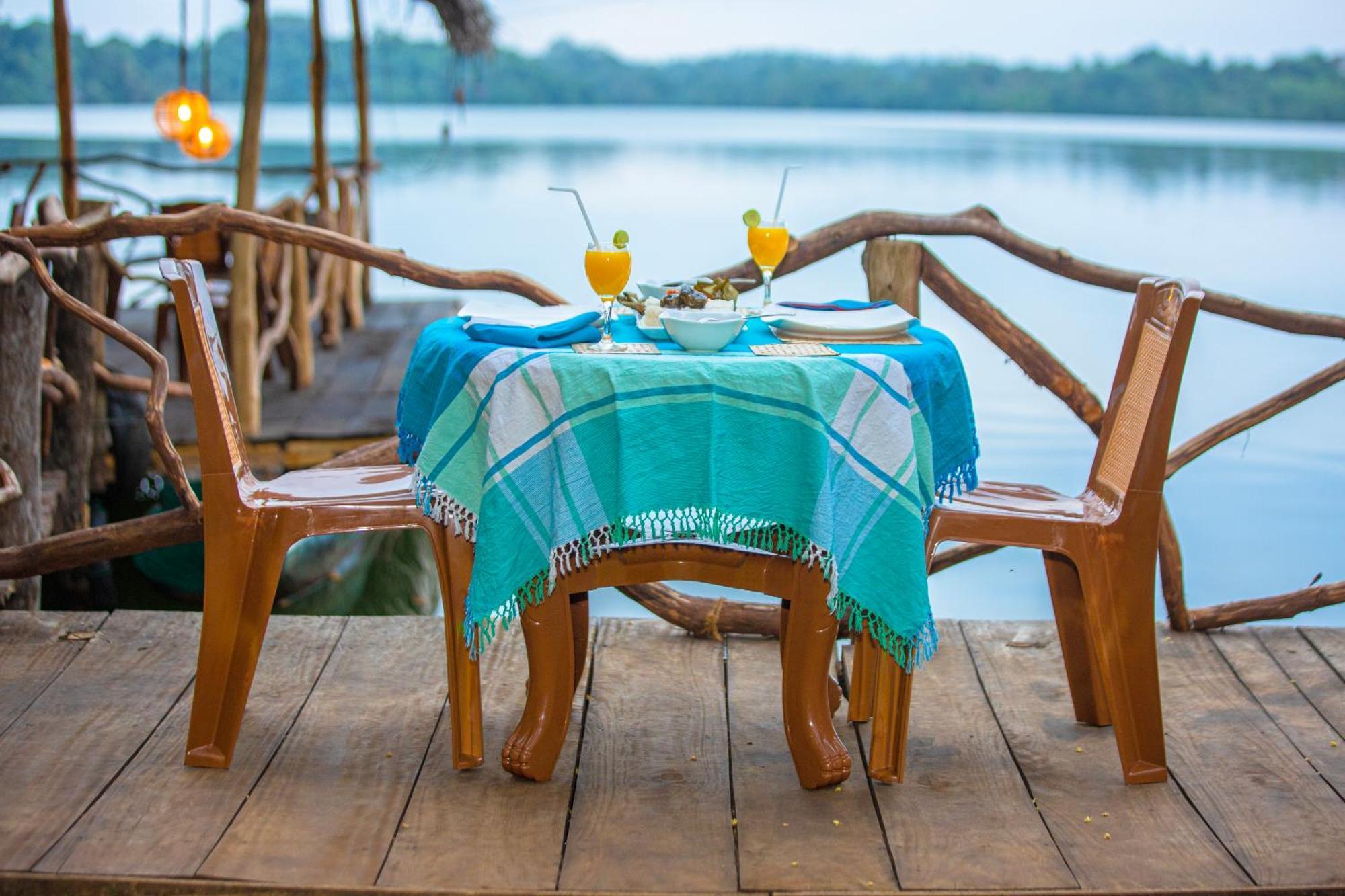 Aki Luna Lagoon Resort ฮิกคาดูวา ภายนอก รูปภาพ