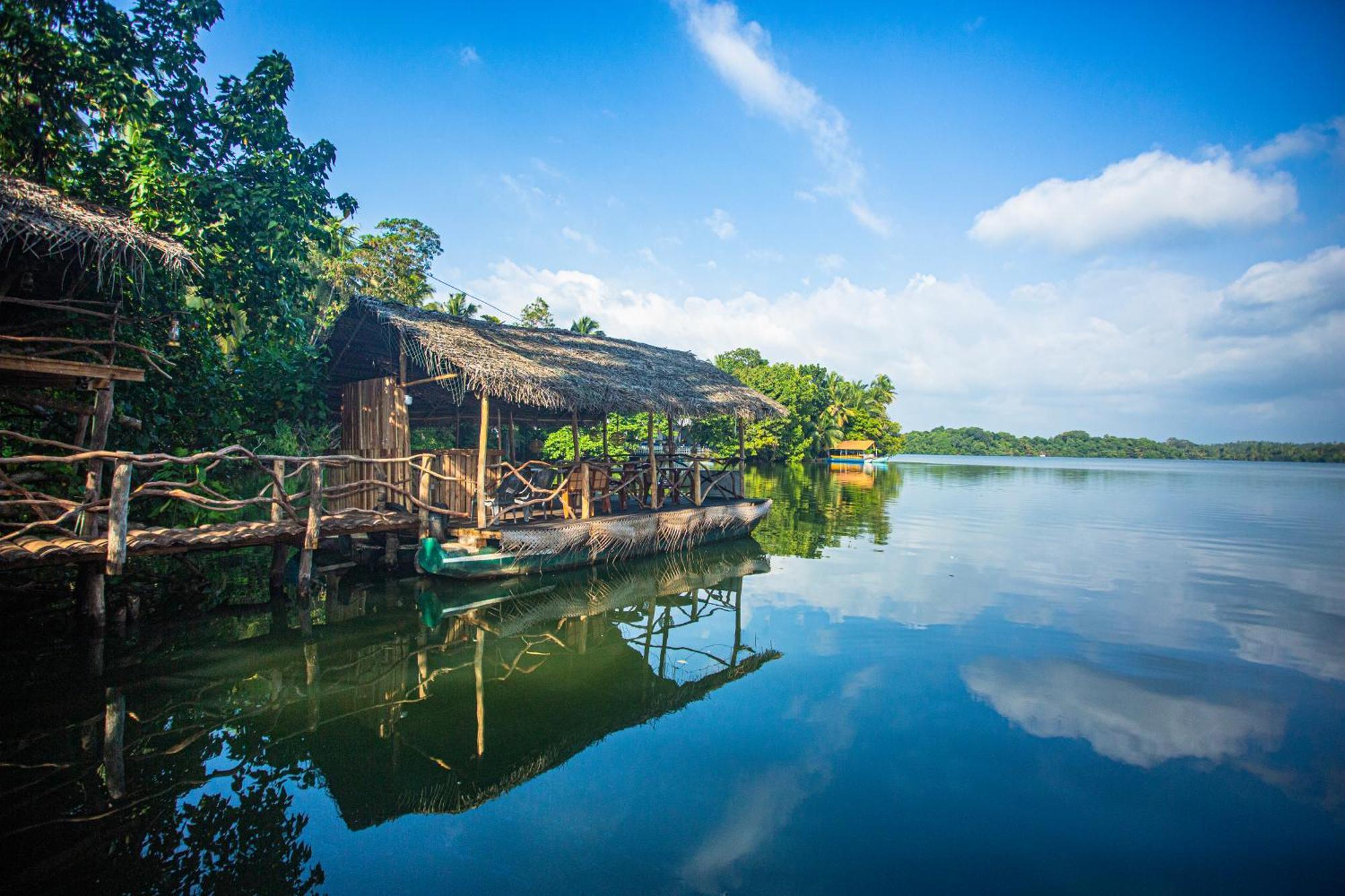 Aki Luna Lagoon Resort ฮิกคาดูวา ภายนอก รูปภาพ