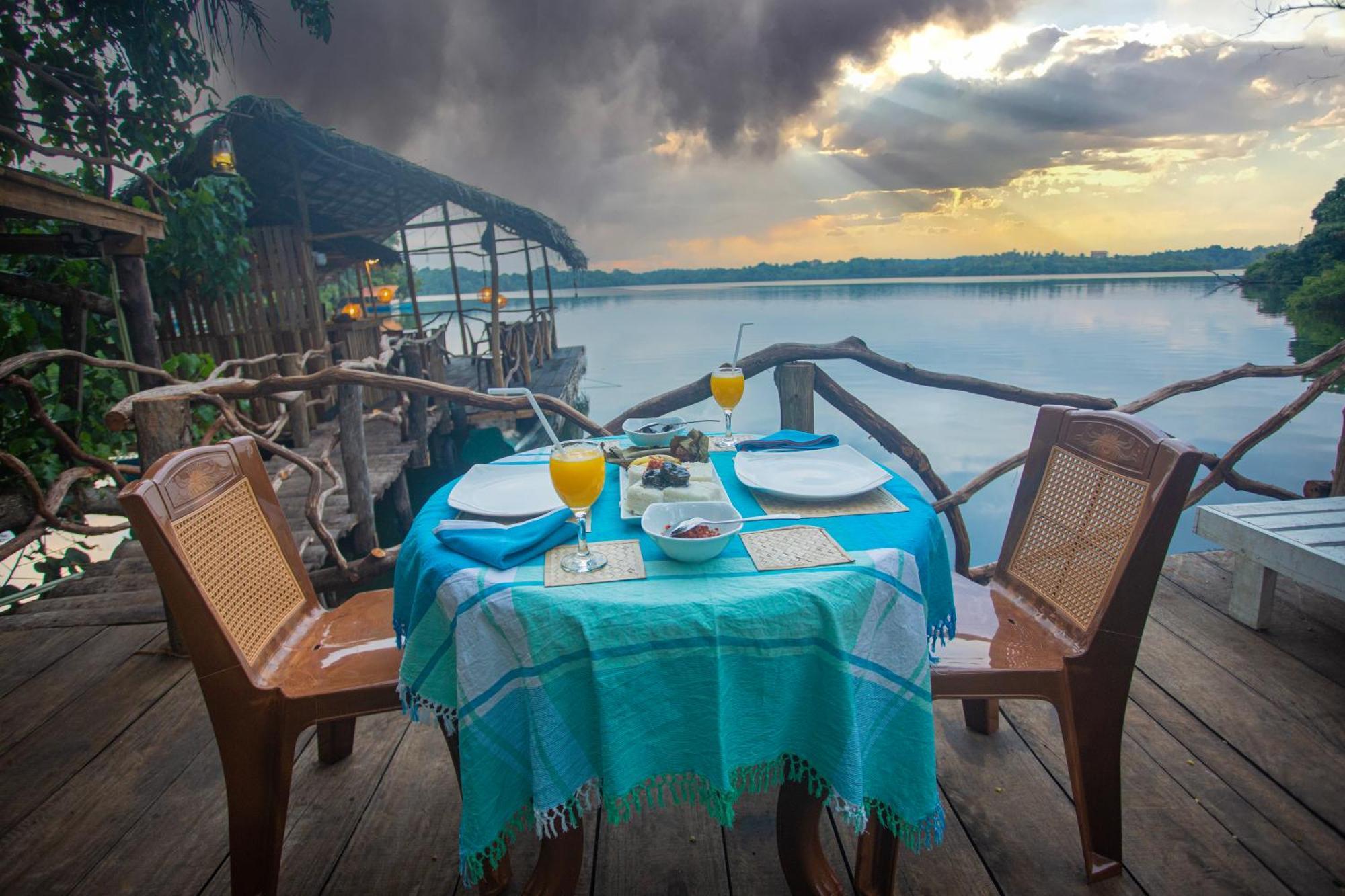 Aki Luna Lagoon Resort ฮิกคาดูวา ภายนอก รูปภาพ